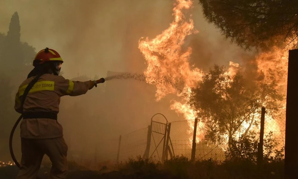 Σέρρες: Πυρκαγιά ξέσπασε σε κορυφογραμμή του Παγγαίου Όρους